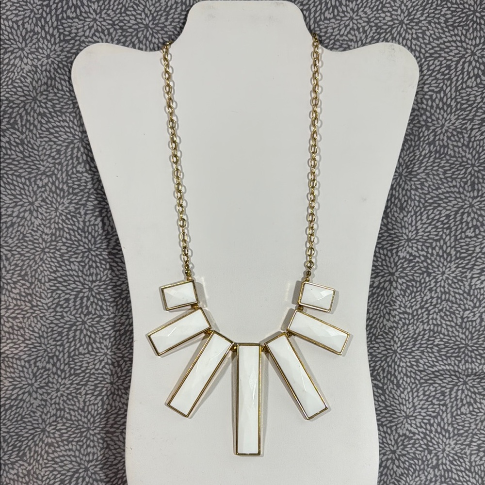 Elegant Gold and White Geometric Necklace